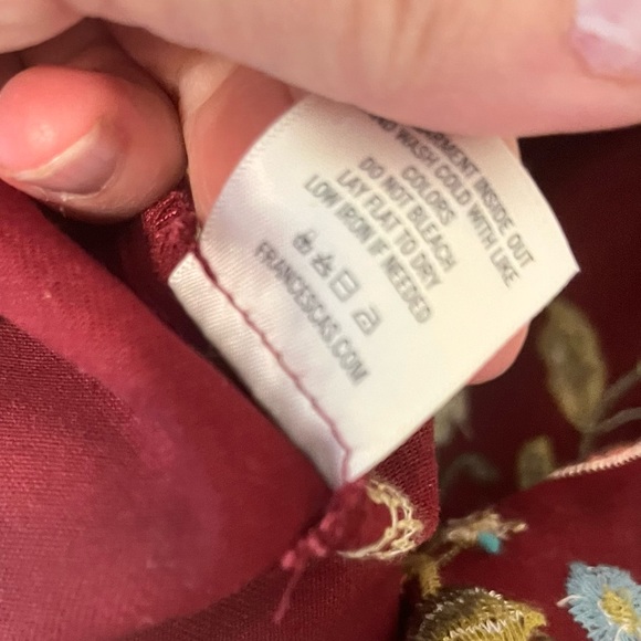 Harper miniskirt in berry color w/floral embroidery-Medium - Picture 9 of 11